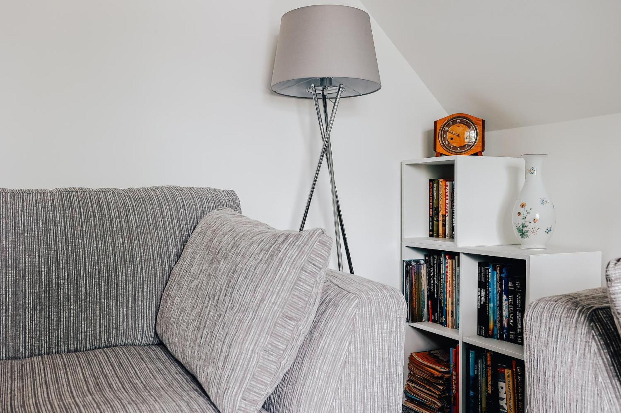 Private Two Bedroom Residence In Southbourne - Private Parking - Off The High Street - Minutes Away From The Beach Bournemouth Eksteriør bilde